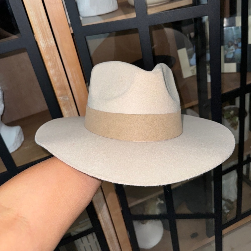 Teressa Foglia X Curateur Western Cowboy Hat Beige Sand Wide Brim Wool Felt Boho — image 7 of 8
